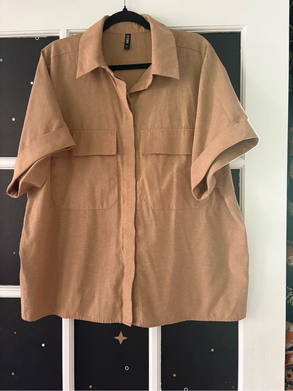 Joelle collection - Boxy Short-Sleeve Button-Front Blouse in Tan